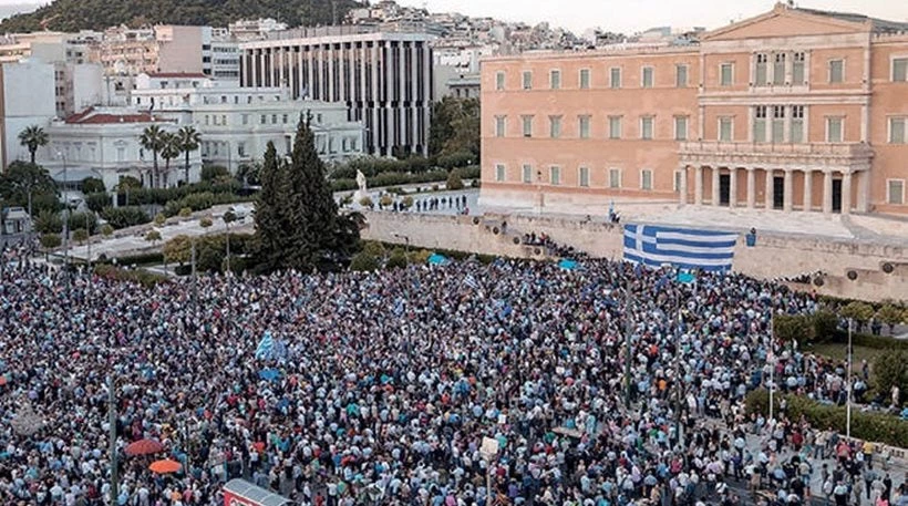 Έρευνα: Το 52% όσων συμμετείχαν στο συλλαλητήριο της Κυριακής είχε ψηφίσει «όχι» στο δημοψήφισμα